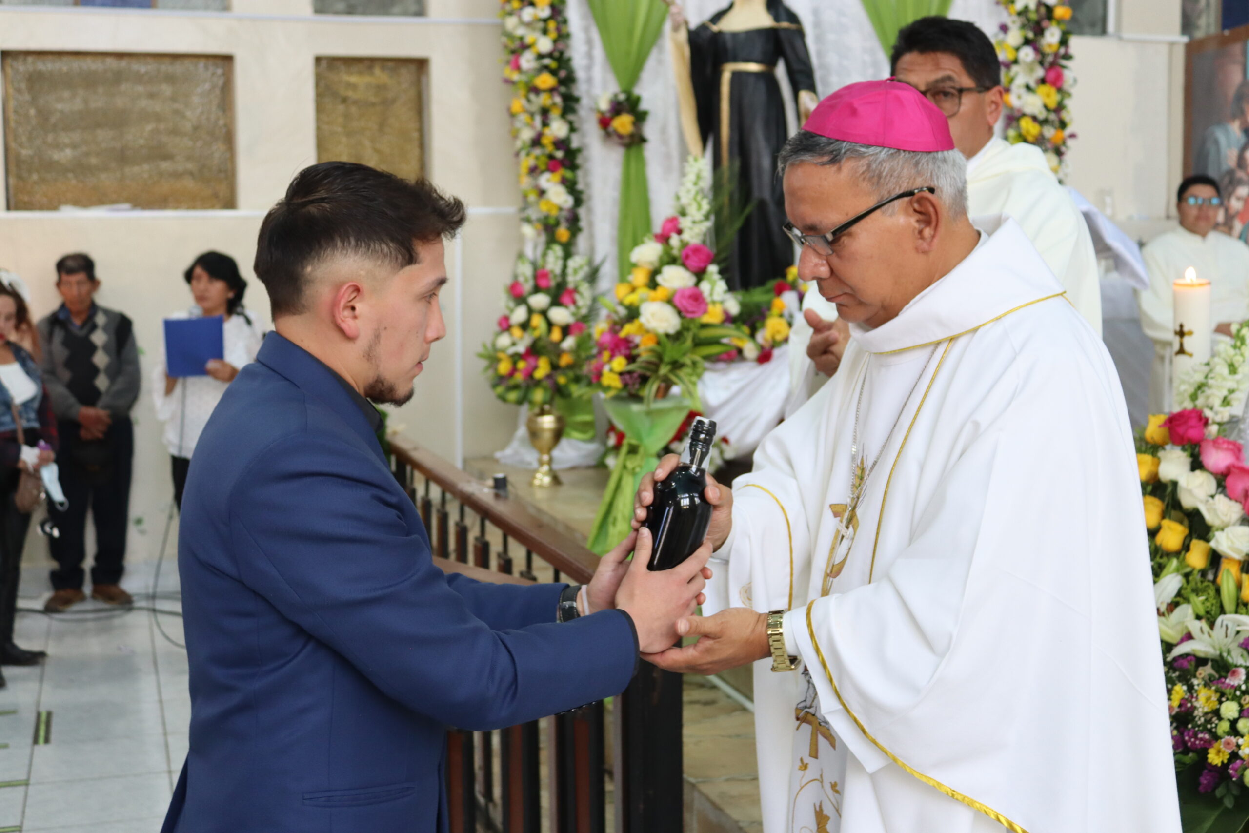 Multitudinaria celebración en honor a Santa Rita de Casia en Chillanes
