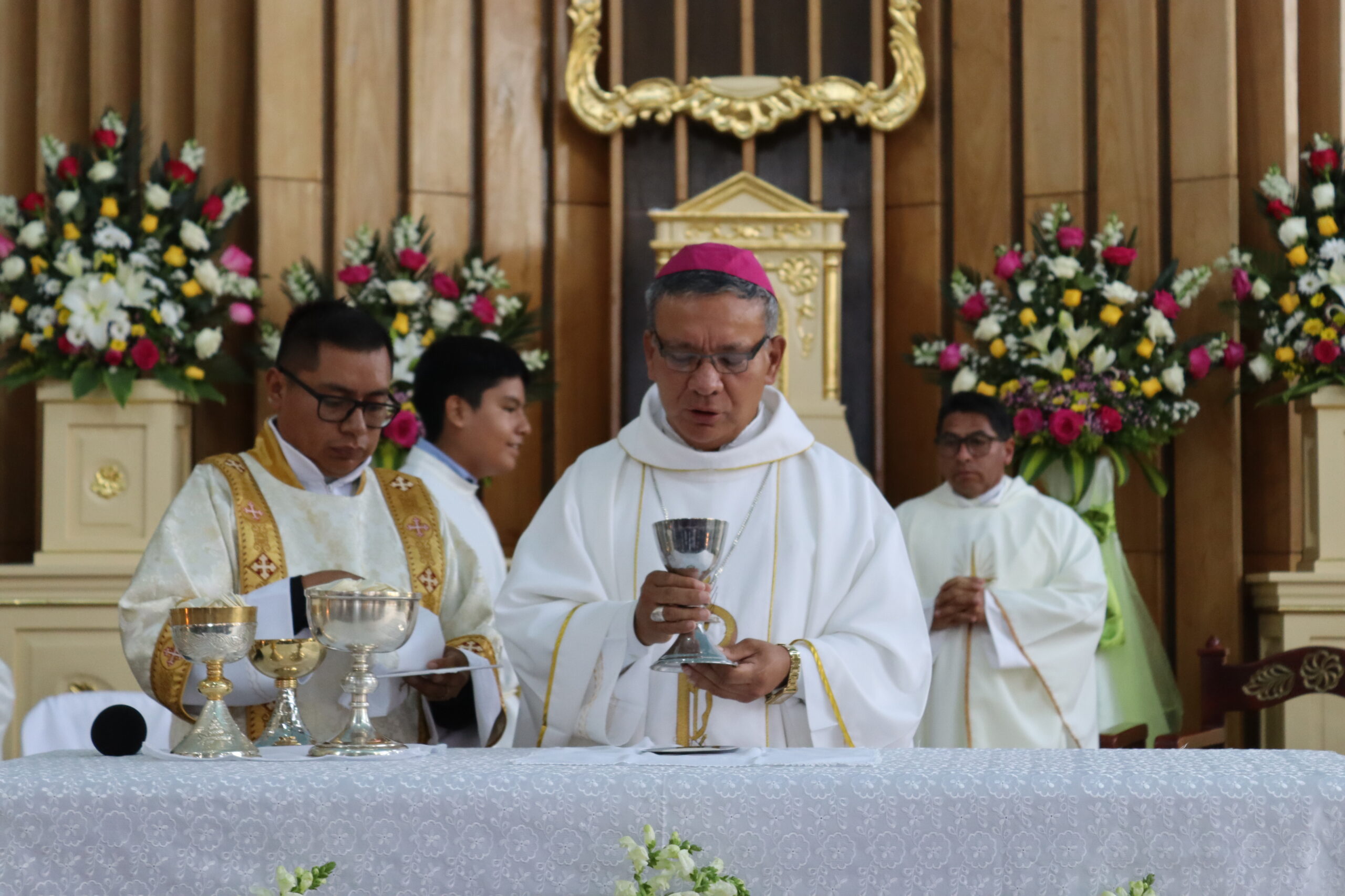 Multitudinaria celebración en honor a Santa Rita de Casia en Chillanes