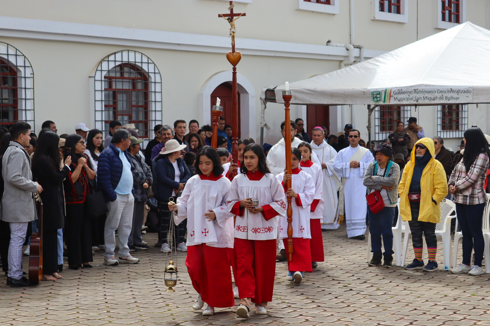 Caminata de fe al Monasterio de Lourdes reúne a más de 2000 peregrinos desde San Miguel