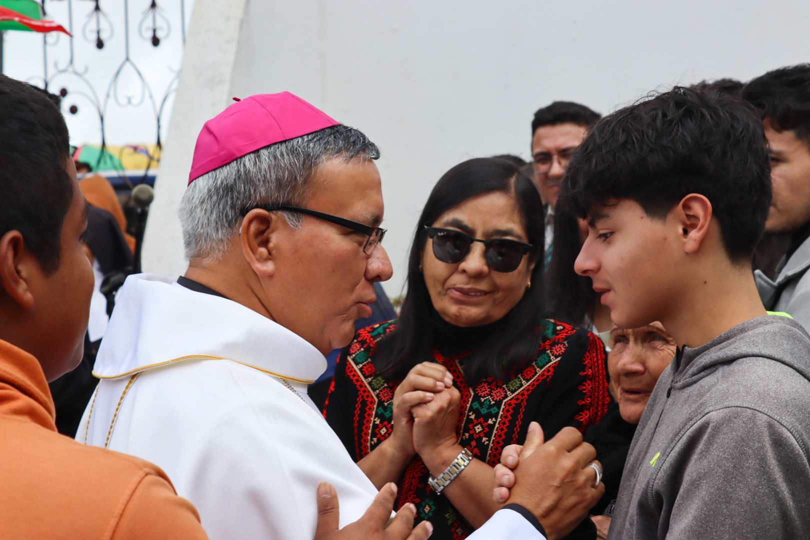 Caminata de fe al Monasterio de Lourdes reúne a más de 2000 peregrinos desde San Miguel