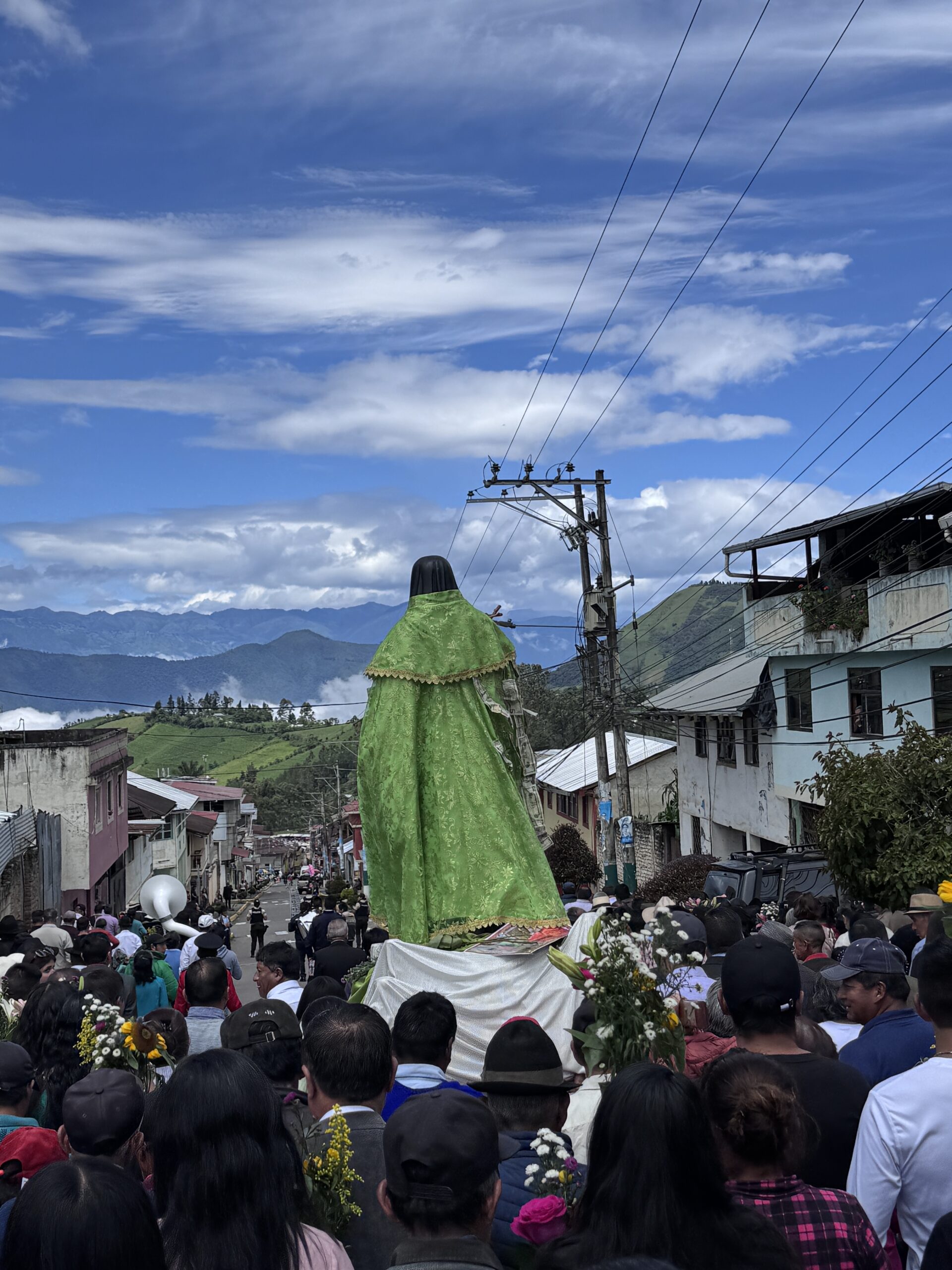 Multitudinaria celebración en honor a Santa Rita de Casia en Chillanes