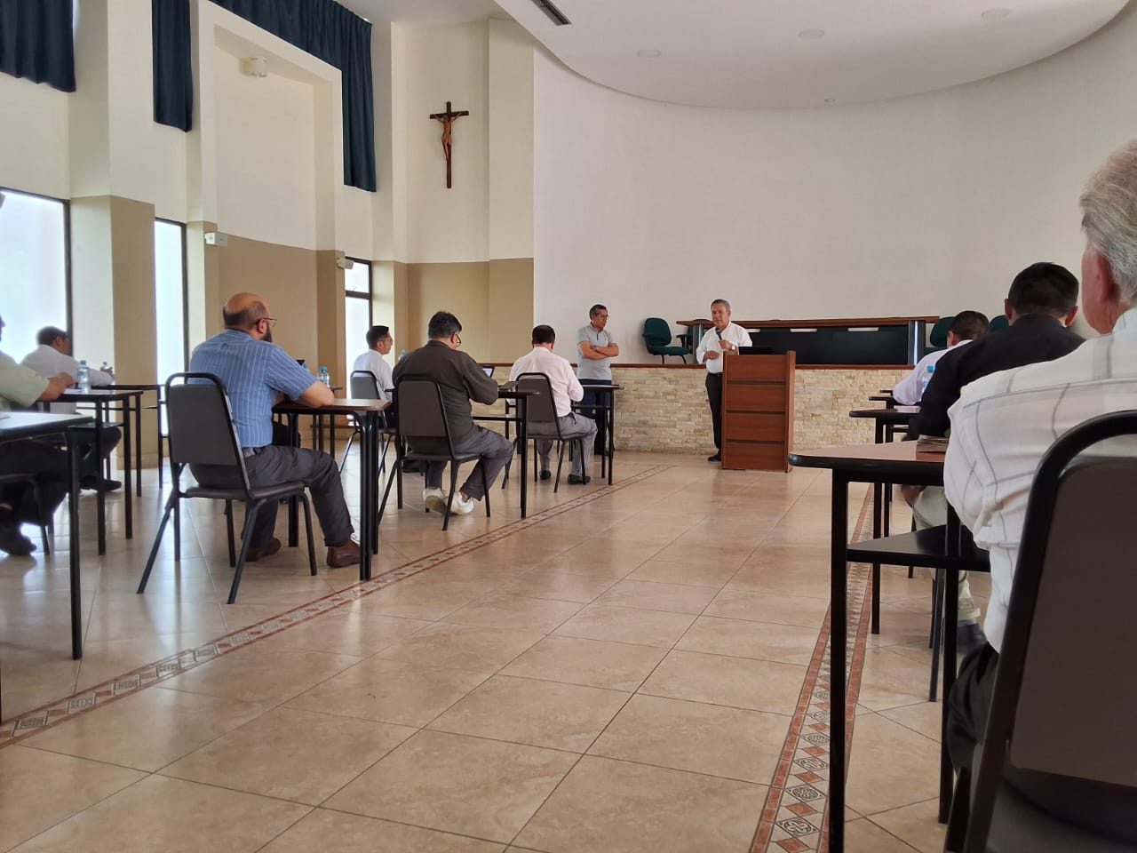 CLERO DE GUARANDA VIVIÓ RETIRO ESPIRITUAL EN GUAYAQUIL