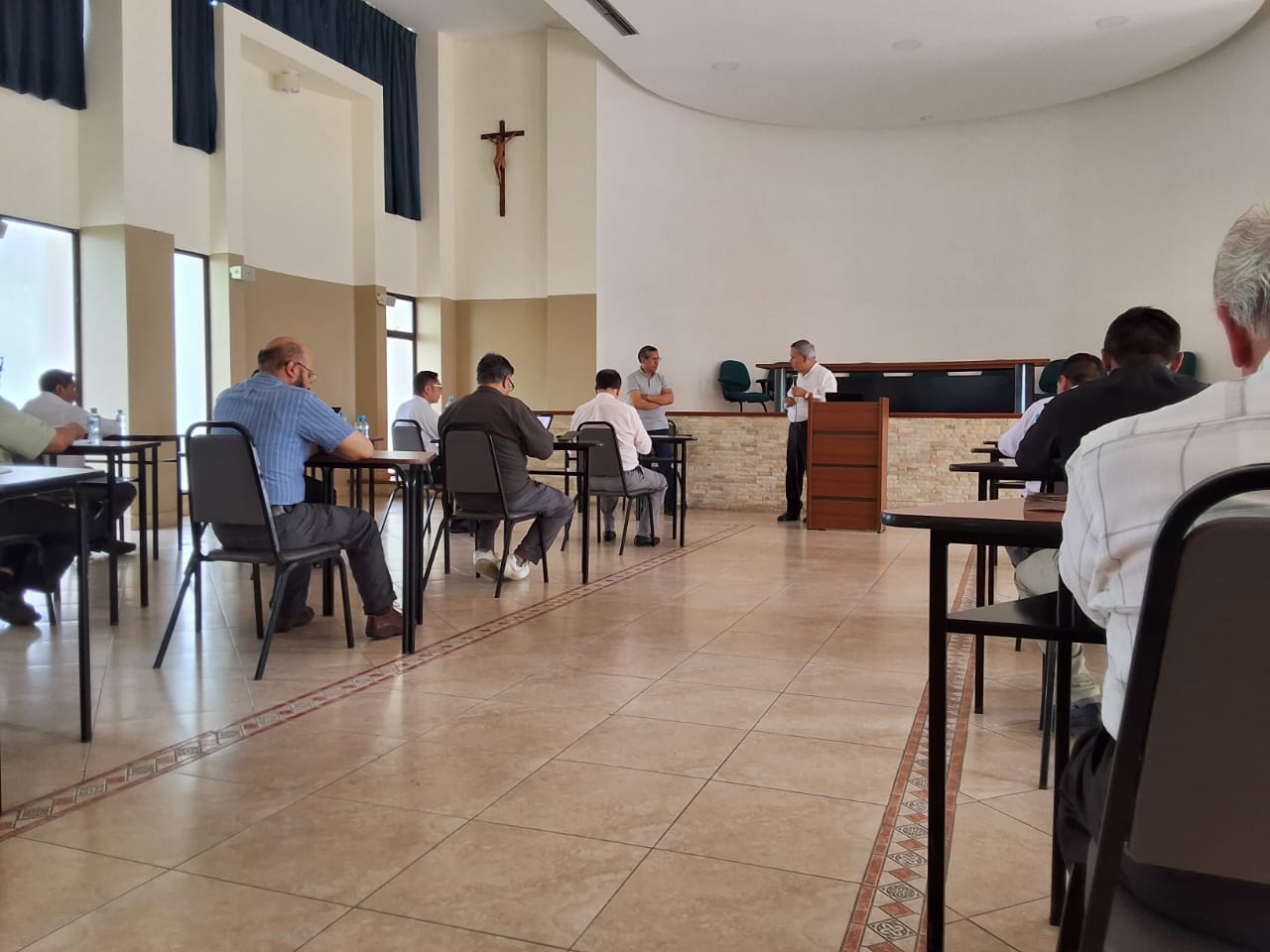 CLERO DE GUARANDA VIVIÓ RETIRO ESPIRITUAL EN GUAYAQUIL