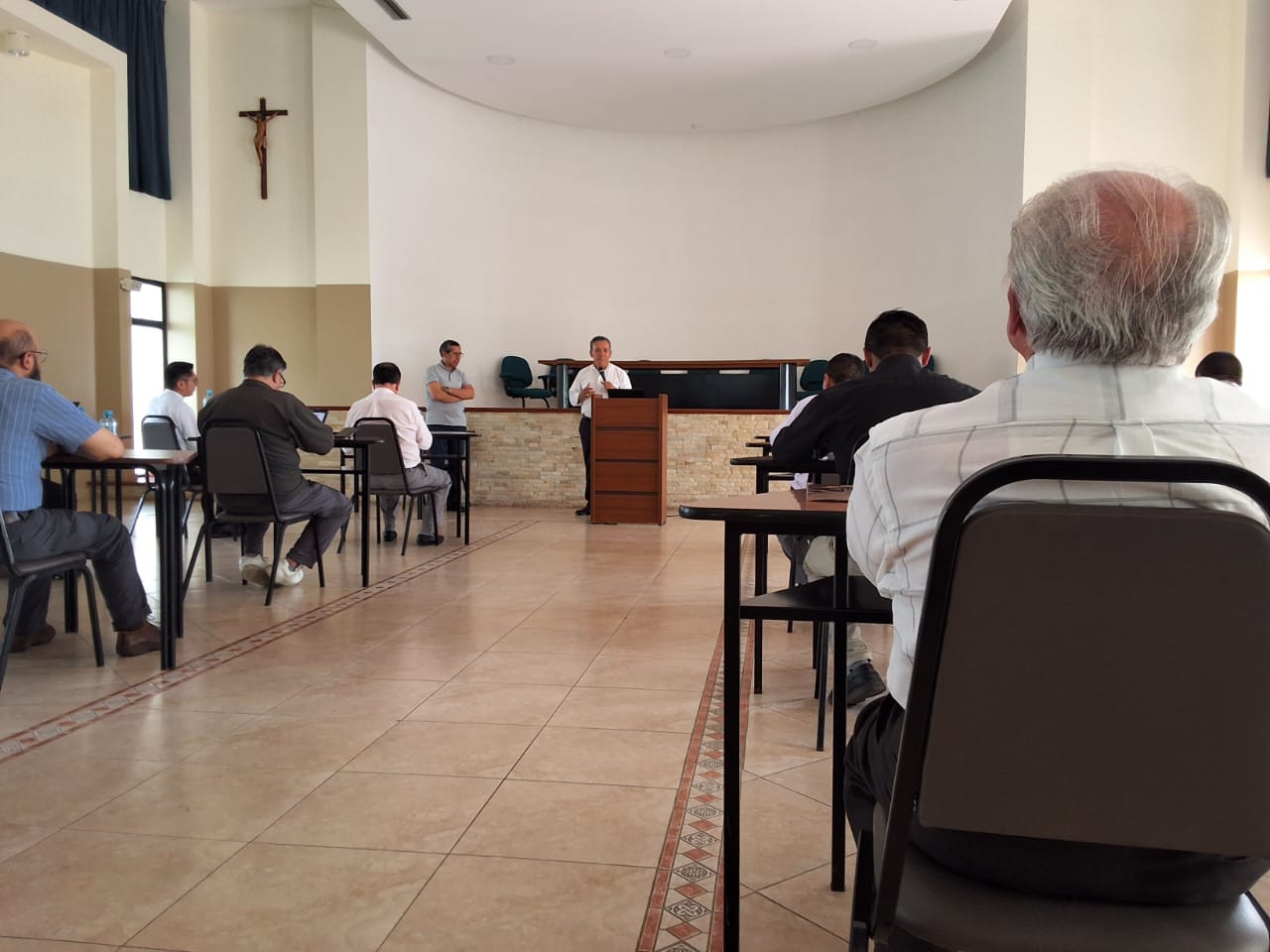 CLERO DE GUARANDA VIVIÓ RETIRO ESPIRITUAL EN GUAYAQUIL