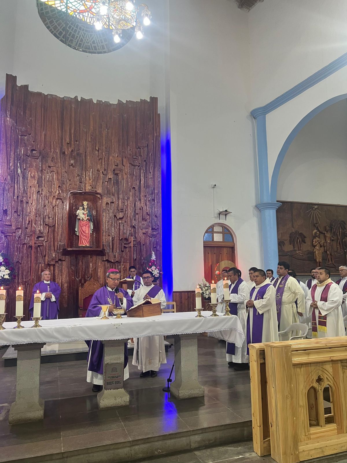 Misa de sufragio por el alma del Papa Francisco en el Santuario Nacional El Guayco