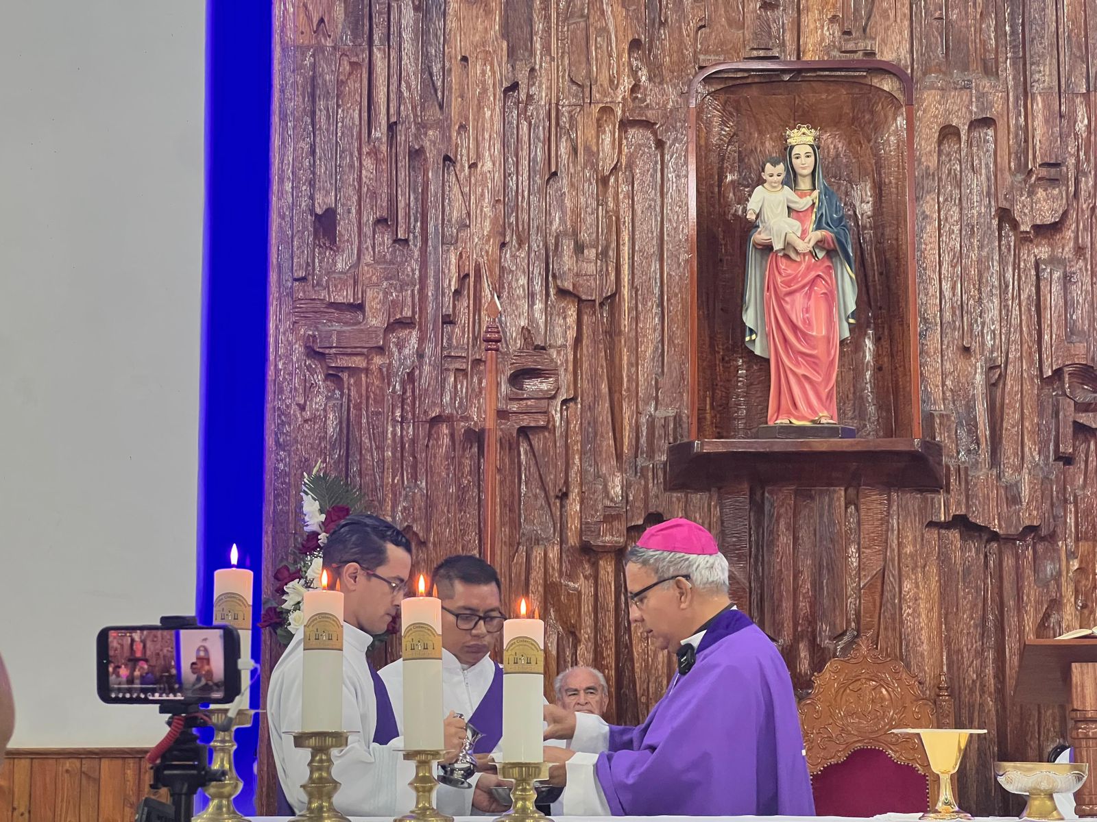 Misa de sufragio por el alma del Papa Francisco en el Santuario Nacional El Guayco