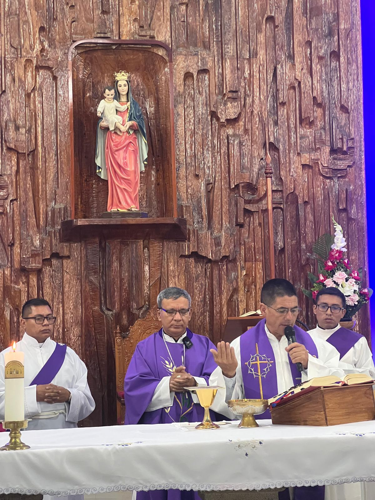 Misa de sufragio por el alma del Papa Francisco en el Santuario Nacional El Guayco
