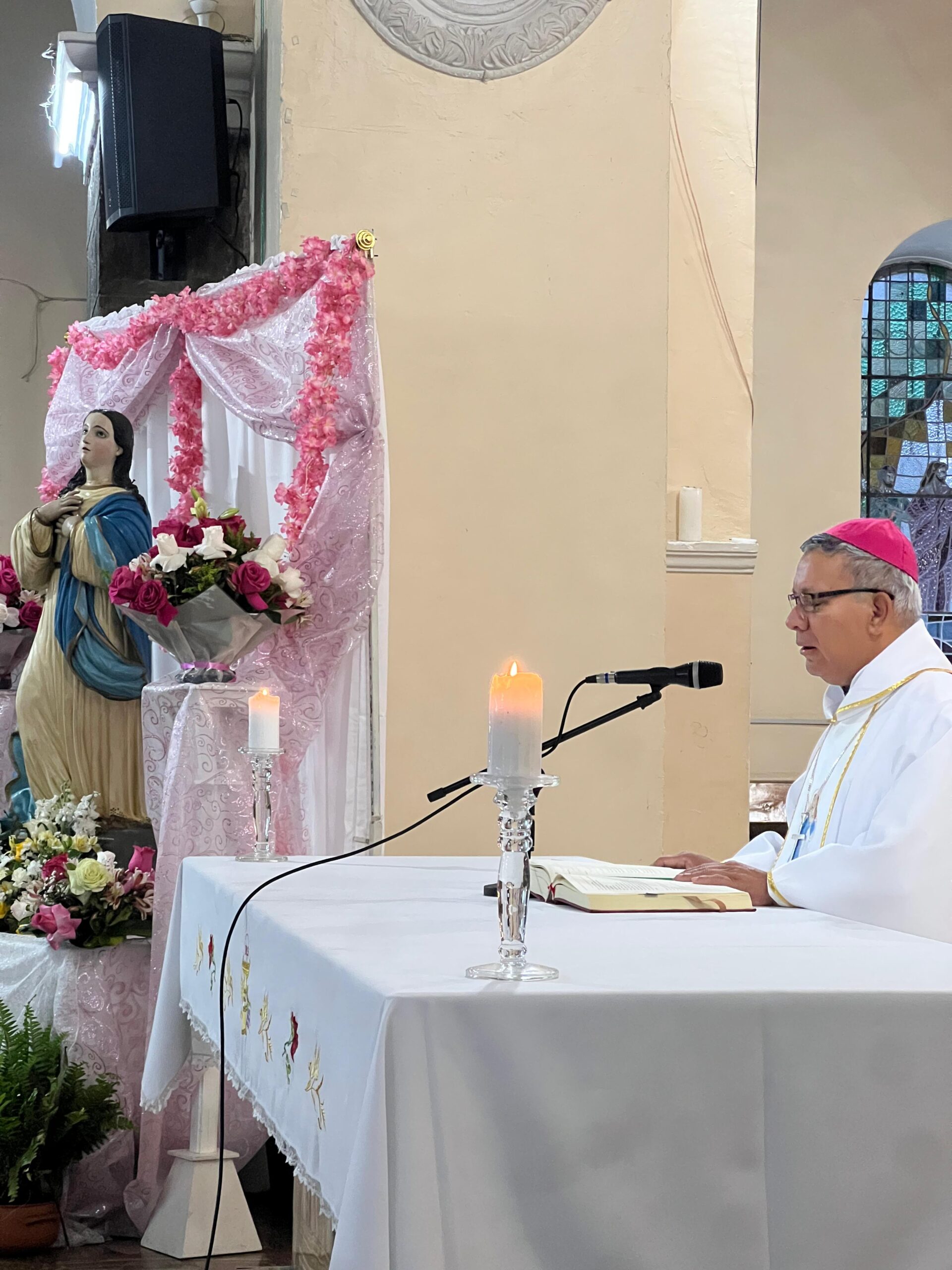 Guaranda despide el Mes de María con fervor: Rosario de la Aurora y Misa presidida por Monseñor Hermenegildo Torres Asanza