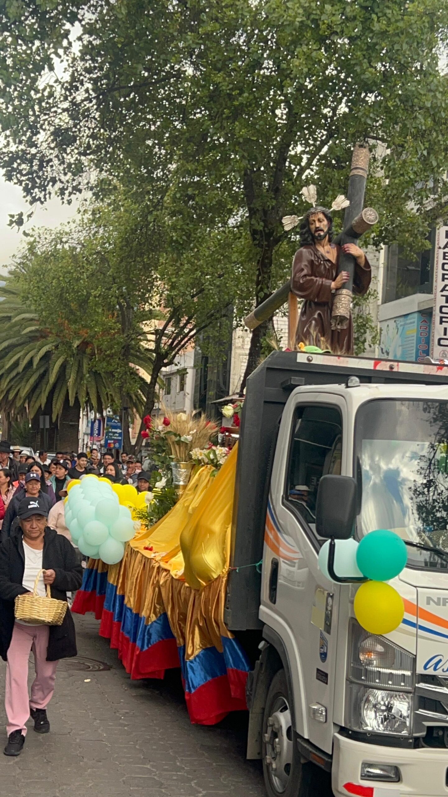 Santa Fe: Guaranda celebra con devoción a Jesús del Gran Poder