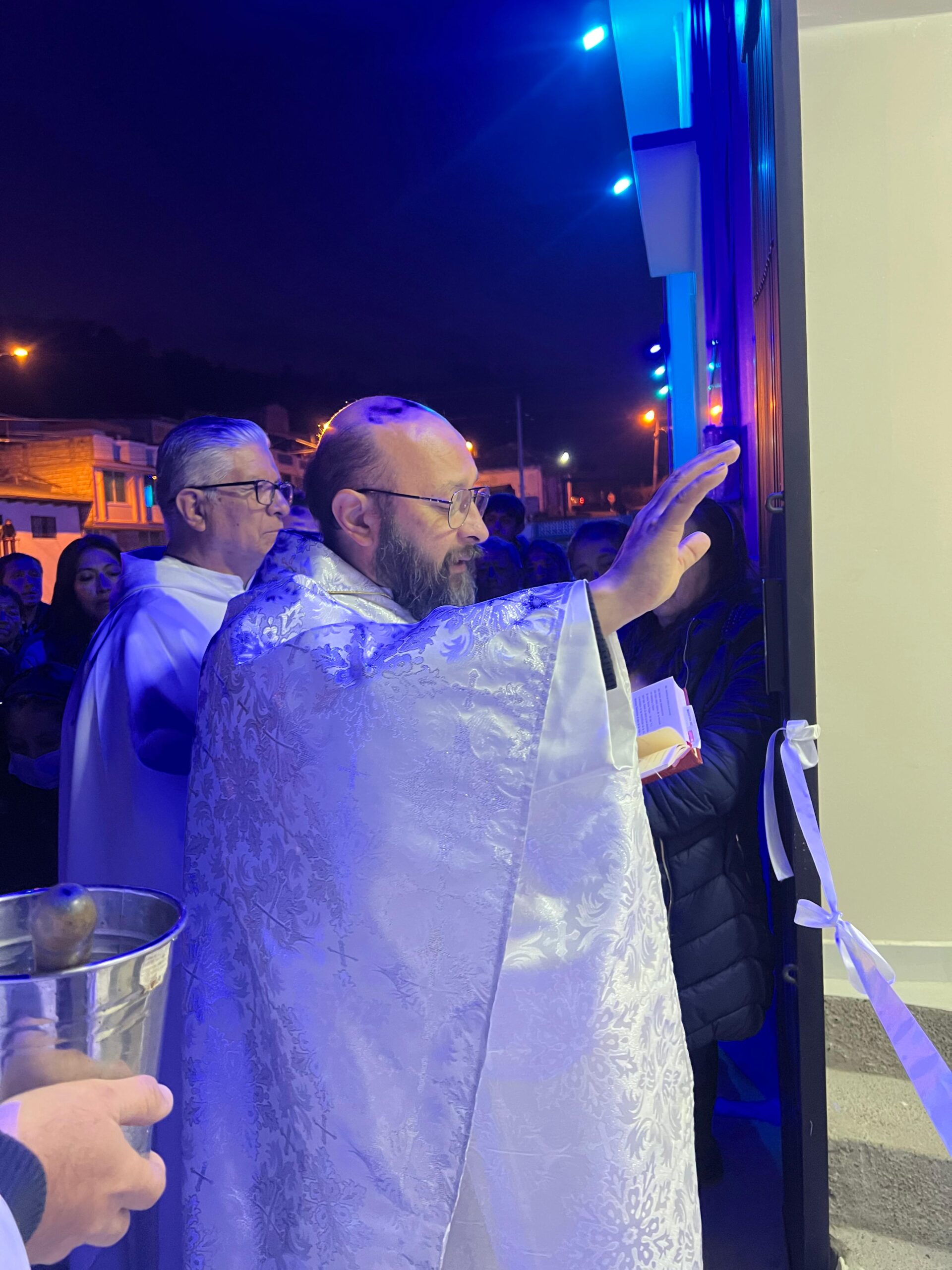 Santa Fe celebra la bendición de un nuevo oratorio en honor a Jesús del Gran Poder y la Virgen del Quinche