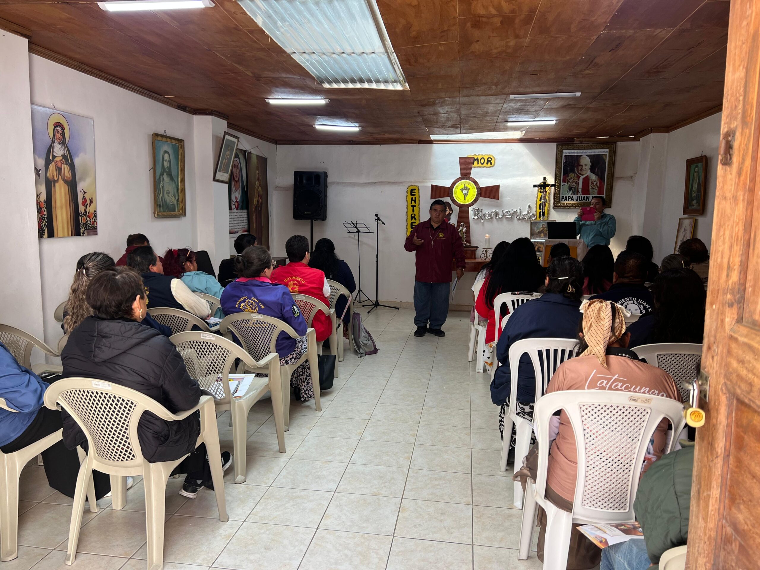 Formación con espíritu: Taller del Movimiento Juan XXIII fortaleció la fe en San Pedro Apóstol