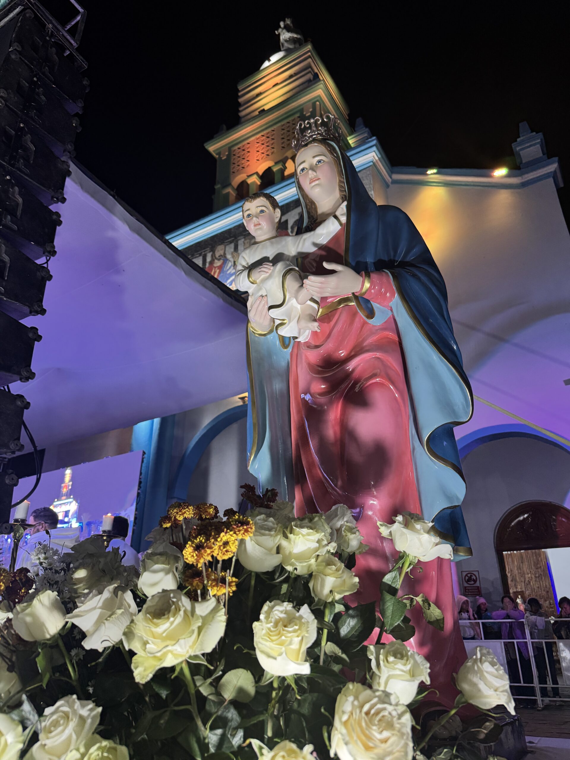 Vísperas solemnes en honor a María Natividad del Guayco