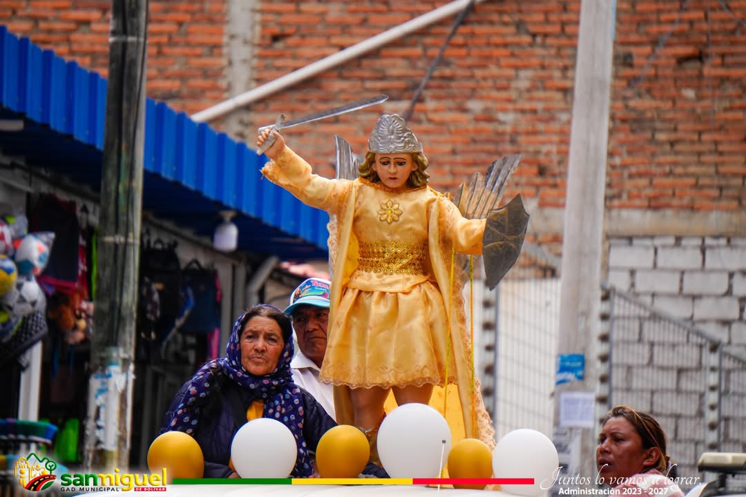 Procesión de los Arcángeles en honor a San Miguel
