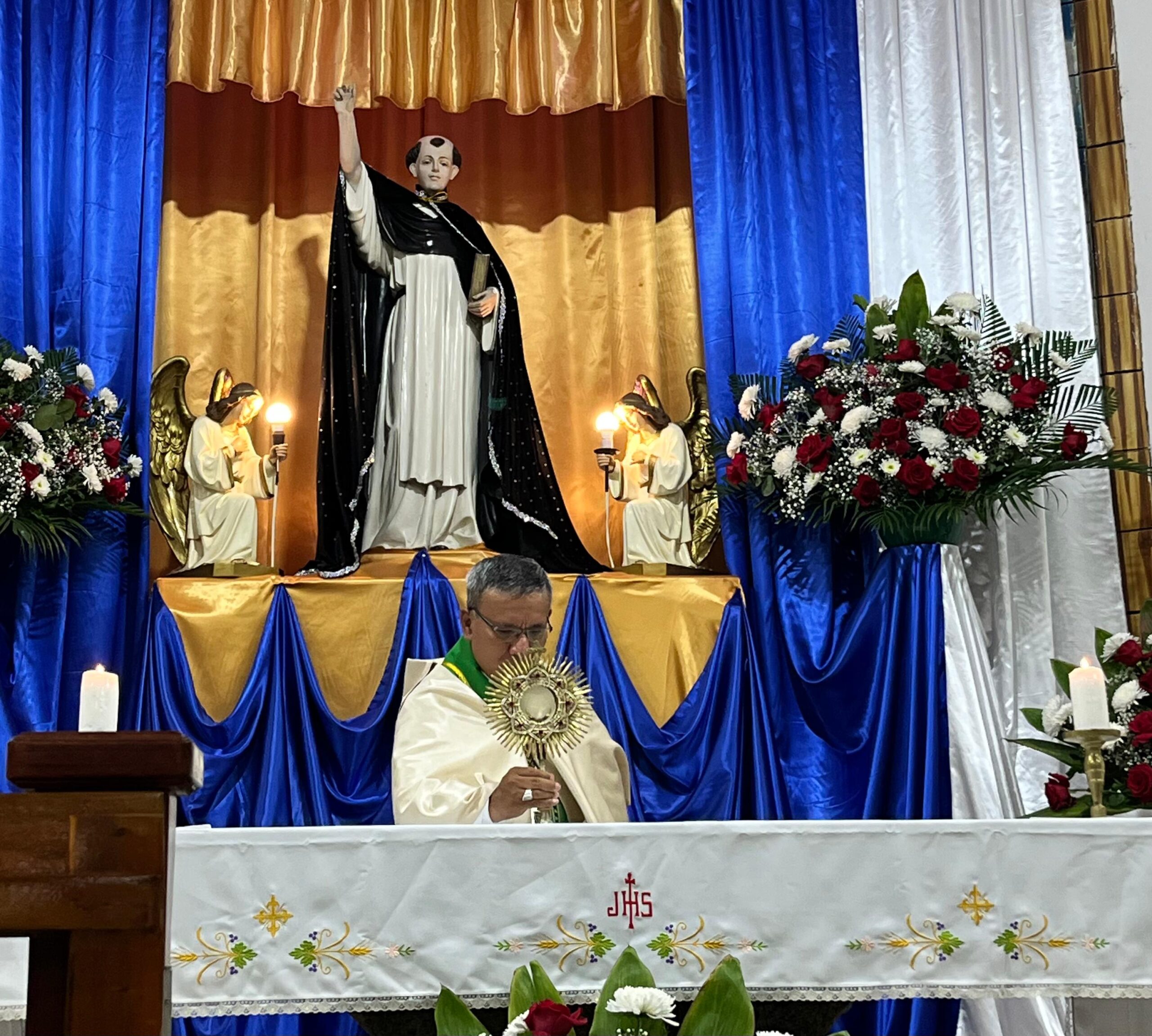 Echeandía dio inicio a la Novena en honor a San Vicente Ferrer